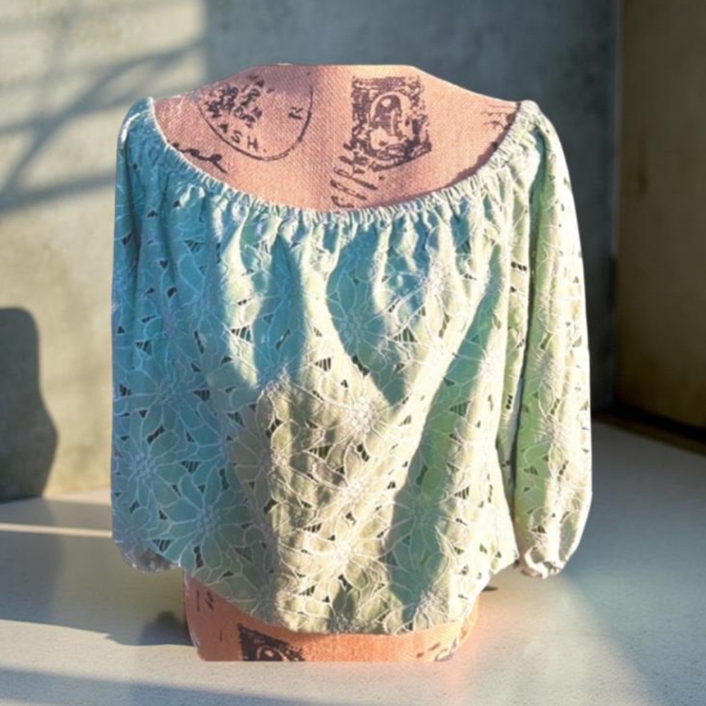Flower lace shirt green w elastic waist made by Perfectly Priscilla Large NWT